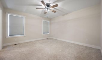 833 MONROE Ter, Dover, DE 19904