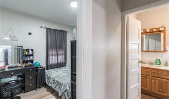171 Lyon Ave, East Providence, RI 02914