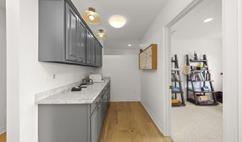 2760 N Territorial Rd W, Ann Arbor, MI 48105