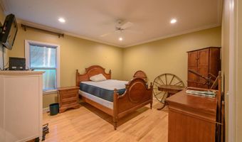 25 Aberdeen Dr, Batesville, AR 72501