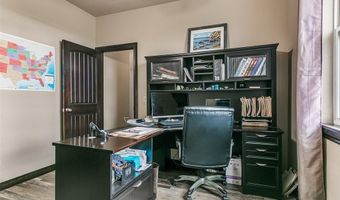 3918 S 4th St, Chickasha, OK 73018