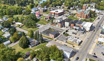 111 W Hazel St, Albion, IN 46701