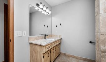 8654 134th St W, Apple Valley, MN 55124