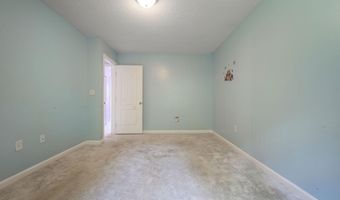 18 ARDSLEY Cir, Dover, DE 19904