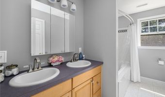 35 Provident Pl, Coventry, RI 02816