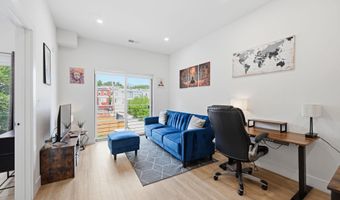 2310 4TH St NE 15, Washington, DC 20002