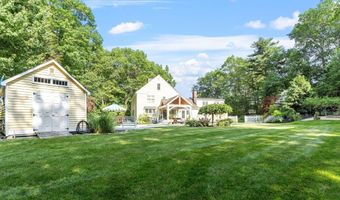 158 Kettle Hole Rd, Bolton, MA 01740