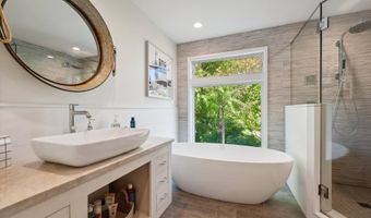 106 Meeting House Ln, Amagansett, NY 11930