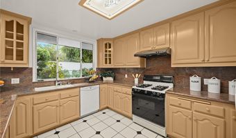 738 Hampton Rd, Arcadia, CA 91006