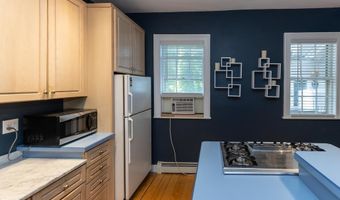 10 Ten Broeck Pl, Albany, NY 12210