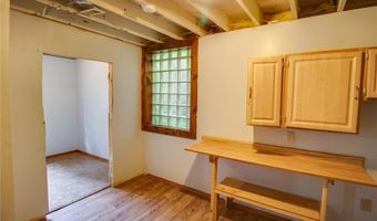 645 Elfgen St, Alton, IL 62002