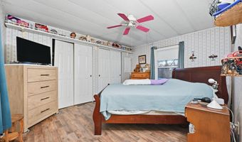 32 Sparrow Dr, Augusta, ME 04330