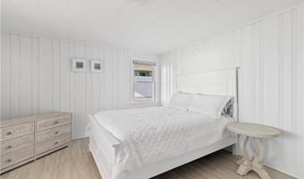8 Belaire Mnr, Old Saybrook, CT 06475
