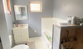 136 Store Hill Rd, Bethel, VT 05032
