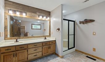 4 Almenara Ln, Hot Springs Village, AR 71909