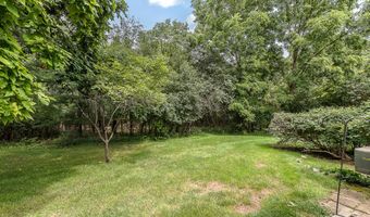 1040 Greenhills Dr, Ann Arbor, MI 48105