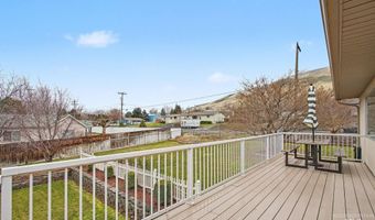 1103 3rd St, Asotin, WA 99402
