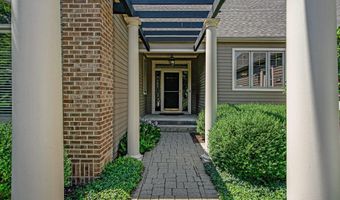 2736 Aspen Ct, Ann Arbor, MI 48108