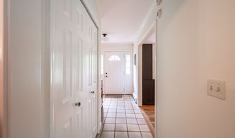 17 Hoyt Rd, Bethel, CT 06801