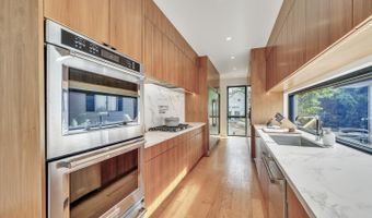 160 Park Pl, Arnolds Park, IA 51331
