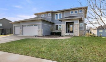 825 Shelby Dr, Adel, IA 50003