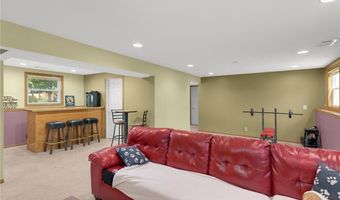 846 Jonathan Dr, Apple Valley, MN 55124