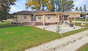 17431 300Th St, Aplington, IA 50604