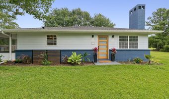 27 Chantilly Ter, Bay St. Louis, MS 39520
