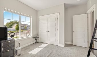 408 N Curlew Dr, Ammon, ID 83401