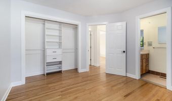 1122 Mixtwood St, Ann Arbor, MI 48103