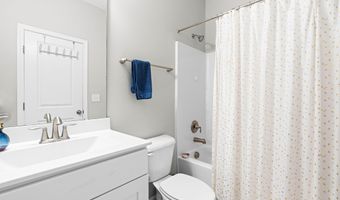 2930 Farmhouse Dr, Apex, NC 27502