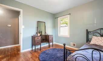 814 Indiana St, Baldwin City, KS 66006