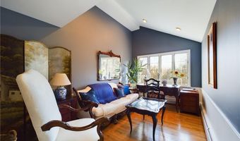 2 Signal Ridge Way, East Greenwich, RI 02818