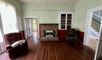 207 N 5th St, Aurora, NC 27806