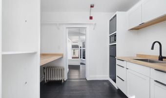 138 Spring St 1, Newport, RI 02840