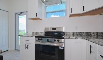23041 Roundtree Ave E, Alva, FL 33920