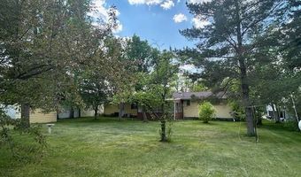 1033 Elm St, Bottineau, ND 58318