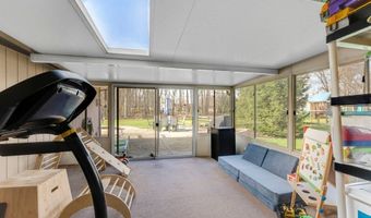 9968 Pebble Beach Cv, Aurora, OH 44202