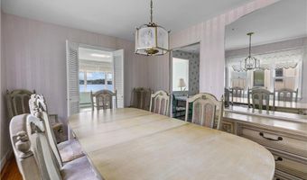 78 Ellery Rd, Newport, RI 02840