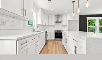 4380 Navajo Ln SE, Acworth, GA 30102