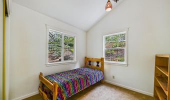 812 Diamond Dr, Arcata, CA 95521