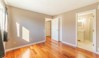 104 Palmer Dr, North Providence, RI 02904