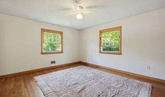 21 Daggett Rd, Attleboro, MA 02703