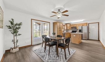 13294 212th Ave, Anamosa, IA 52205