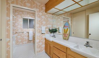 3190 Falcon Dr, Carlsbad, CA 92008