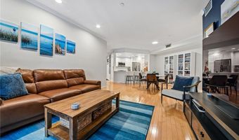 12000 Goshen Ave 203, Los Angeles, CA 90049