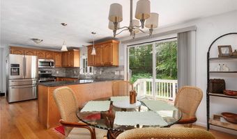 19 Narragansett Ave, Glocester, RI 02814