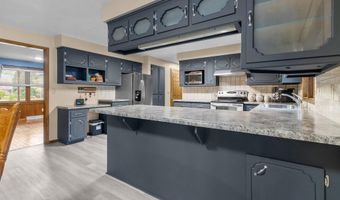 1022 E CAPITOL Dr, Appleton, WI 54911