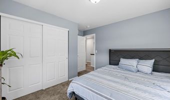 5816 PARKSIDE Dr, Cheyenne, WY 82009