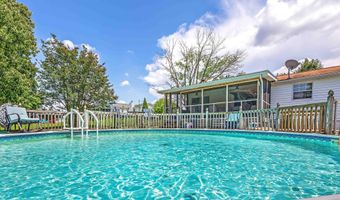 958 W Hunt Rd, Alcoa, TN 37701
